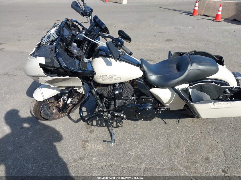 2023 Harley-Davidson Fltrxst VIN: 1HD1ACL17PB617156 Lot: 43320438