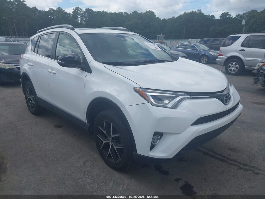 2017 TOYOTA RAV4 SE - JTMJFREV6HD206035