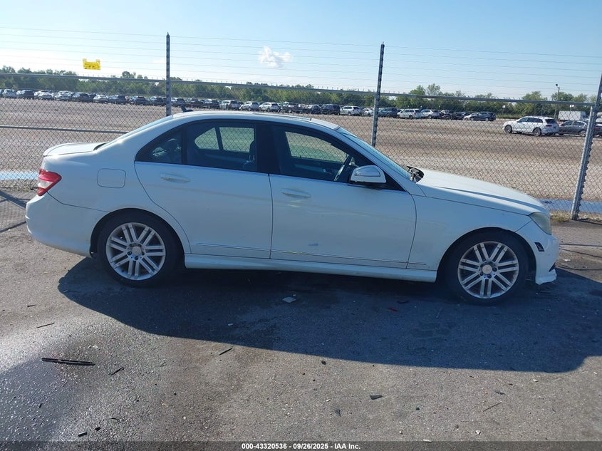 2008 Mercedes-Benz C 300 Luxury/Sport VIN: WDDGF54X48RO18676 Lot: 43320536