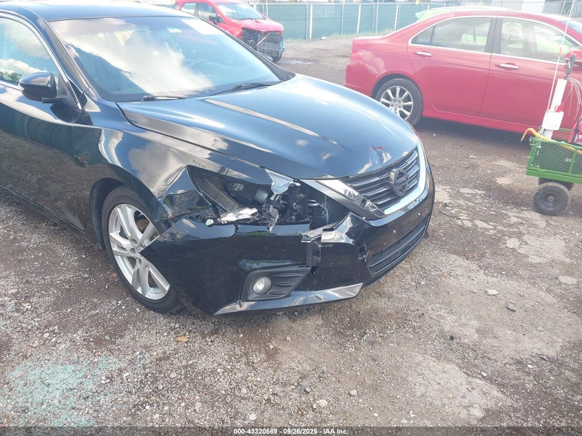 2017 NISSAN ALTIMA 3.5 SL/3.5 SR 1N4BL3AP5HC120048