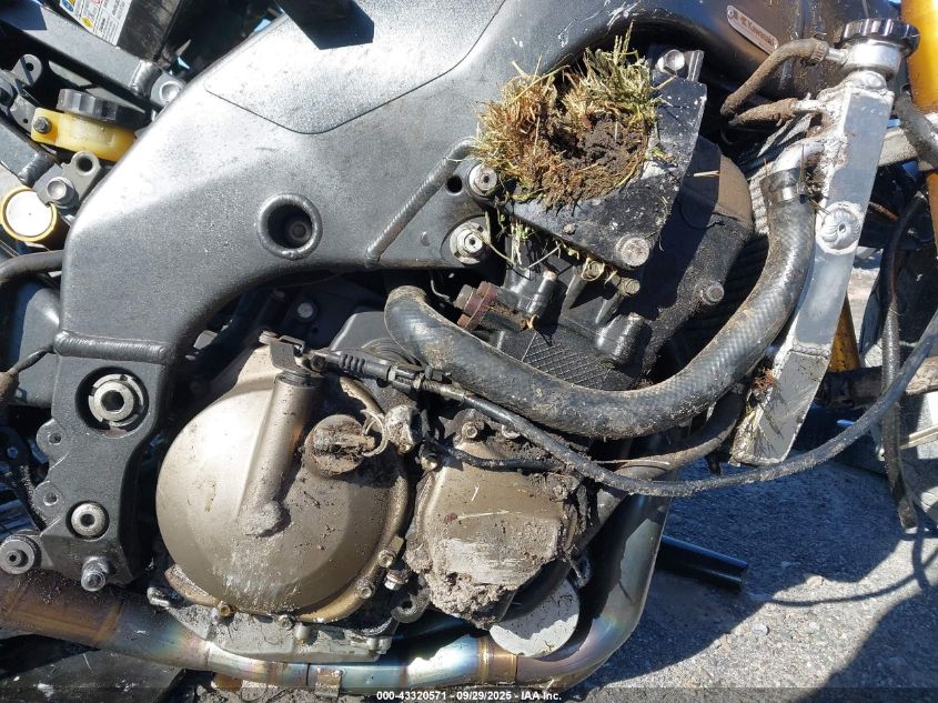 2004 Kawasaki Ninja Zx 10R VIN: JKAZXCC164A006047 Lot: 43320571