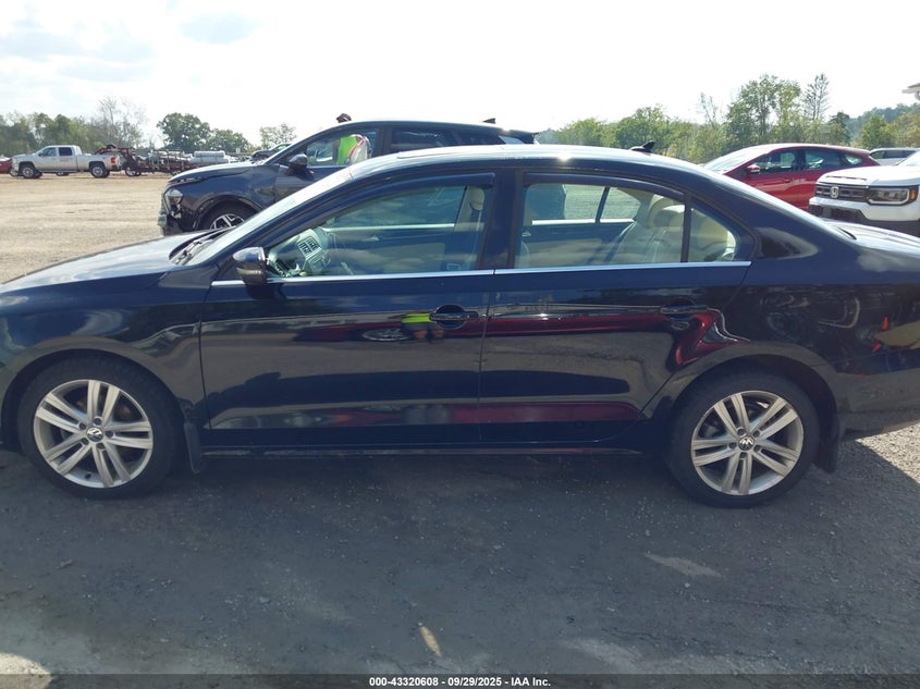 2015 VOLKSWAGEN JETTA 2.0L TDI SEL - 3VWLA7AJ0FM203256