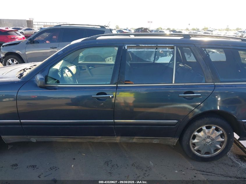 1998 Mercedes-Benz E 320 VIN: WDBJH65F2WA521204 Lot: 43320627