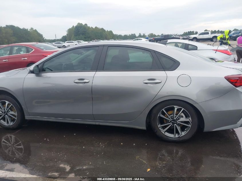 2024 Kia Forte Lxs VIN: 3KPF24AD7RE792813 Lot: 43320655