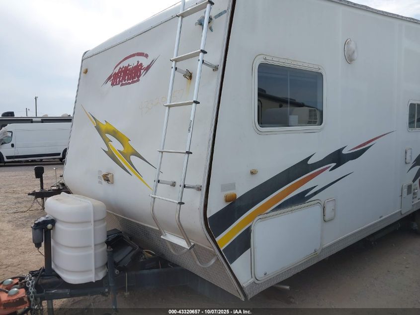 2005 Eclipse Attitude / 26Fsak / VIN: 5LZBE26225S002703 Lot: 43320657