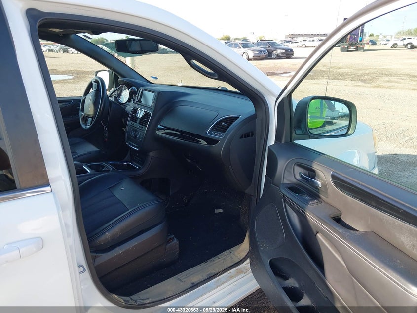 2013 CHRYSLER TOWN & COUNTRY S - 2C4RC1HG9DR818313