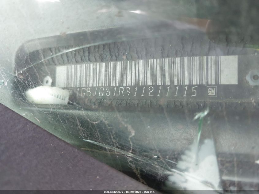 2001 Chevrolet Express Rv Cutaway VIN: 1GBJG31R911211115 Lot: 43320677