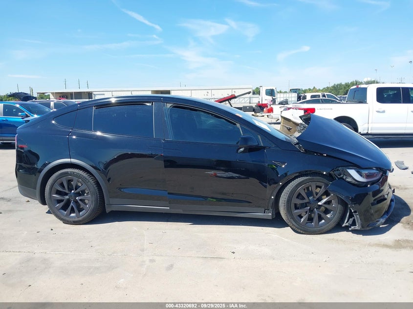 2023 Tesla Model X Dual Motor All-Wheel Drive/Standard Range VIN: 7SAXCDE5XPF413723 Lot: 43320692
