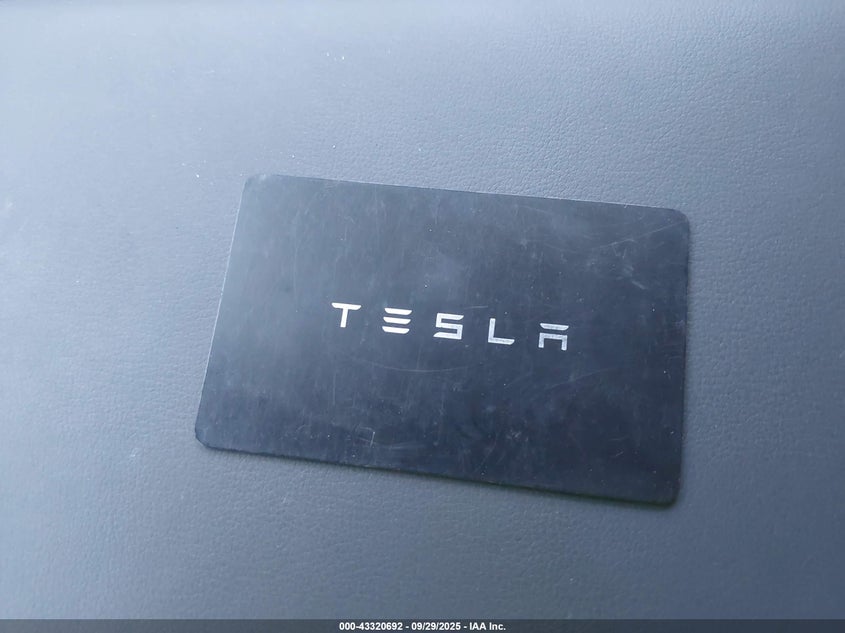 2023 Tesla Model X Dual Motor All-Wheel Drive/Standard Range VIN: 7SAXCDE5XPF413723 Lot: 43320692