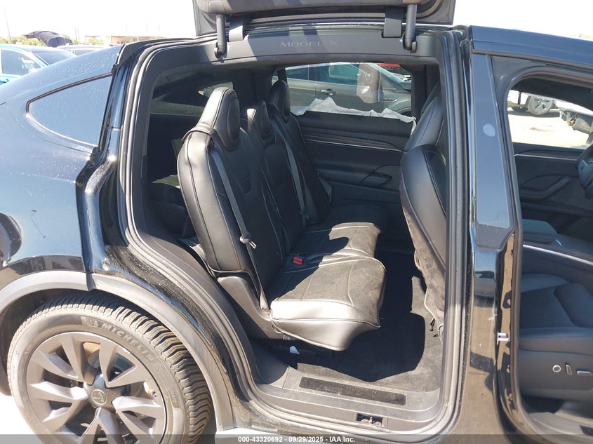 2023 Tesla Model X Dual Motor All-Wheel Drive/Standard Range VIN: 7SAXCDE5XPF413723 Lot: 43320692