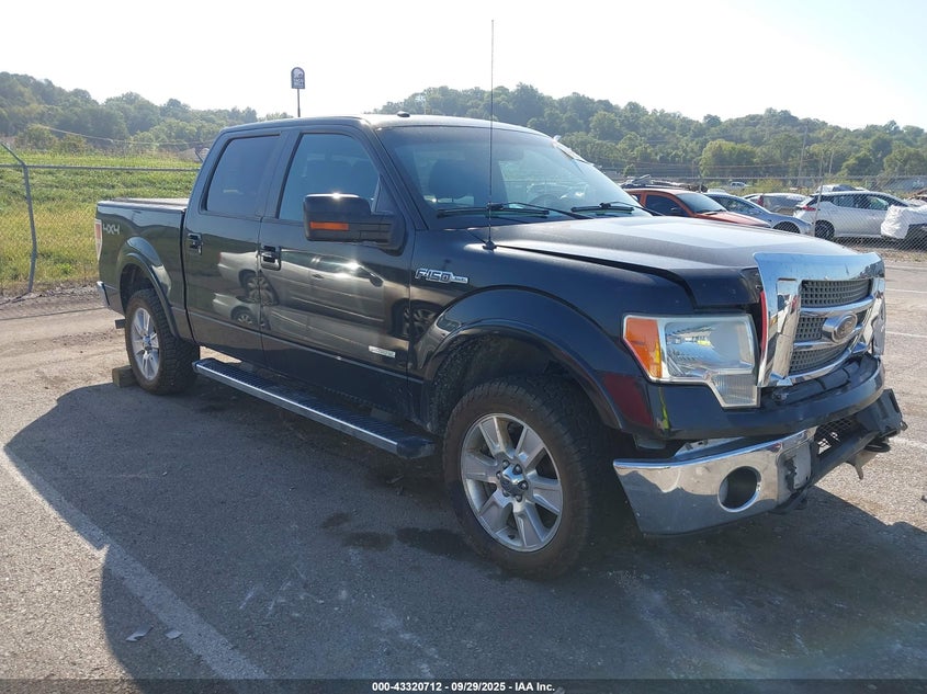 FORD F-150 LARIAT