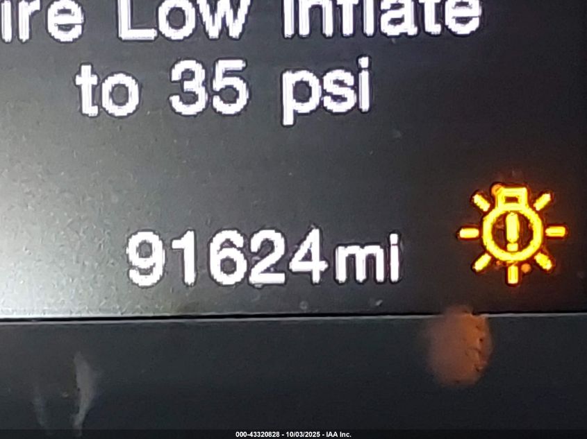 2017 Jeep Renegade Latitude Fwd VIN: ZACCJABB3HPG16215 Lot: 43320828