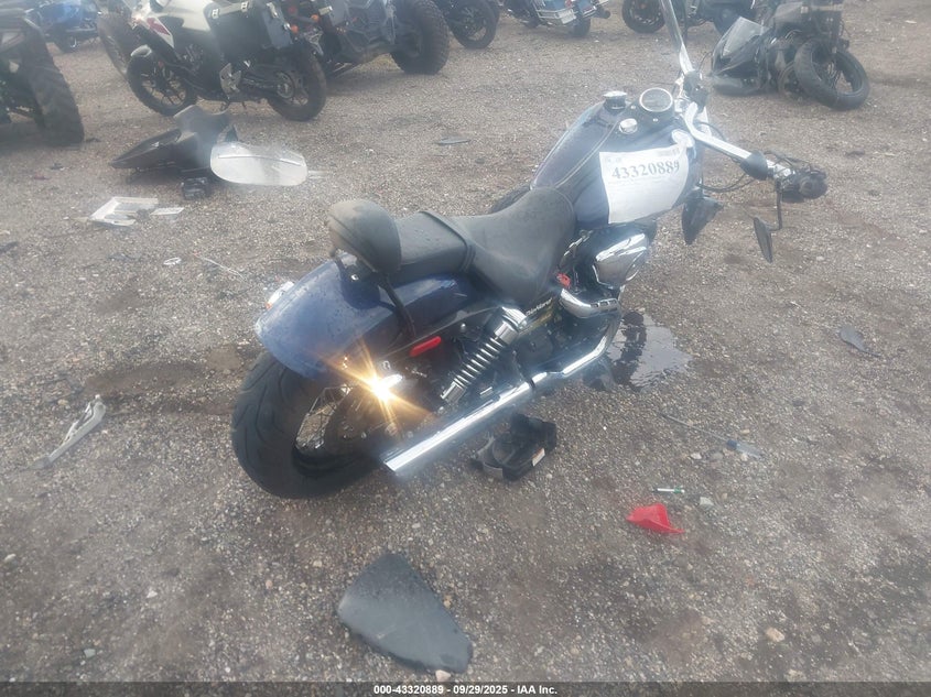 1HD1GPM14CC333038 2012 HARLEY-DAVIDSON WIDE GLIDE photo no. 4