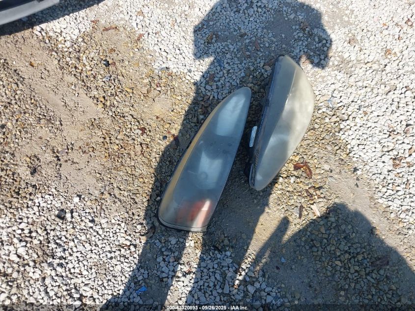 2004 Pontiac Grand Prix Gt2 VIN: 2G2WS522041235853 Lot: 43320893