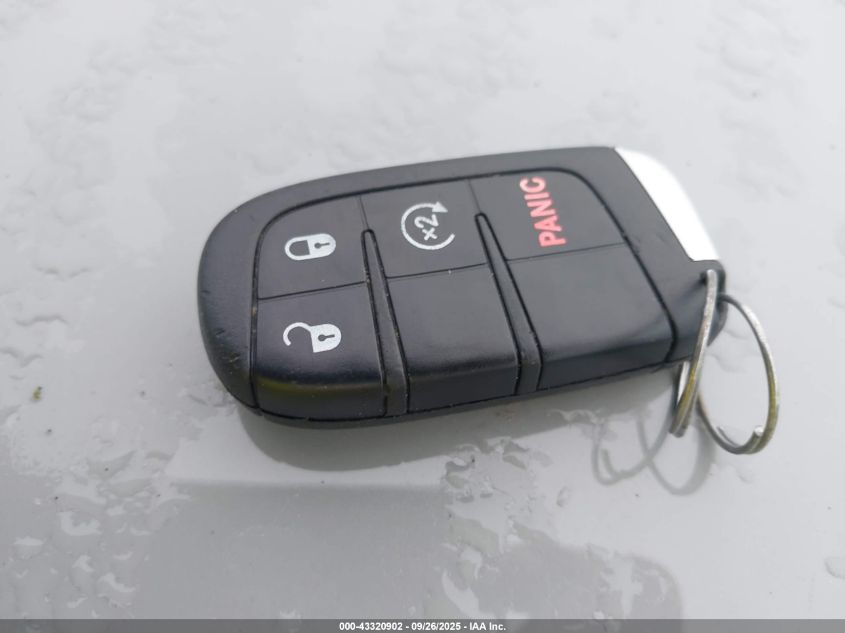 2019 Jeep Renegade Latitude 4X4 VIN: ZACNJBBB5KPK30060 Lot: 43320902