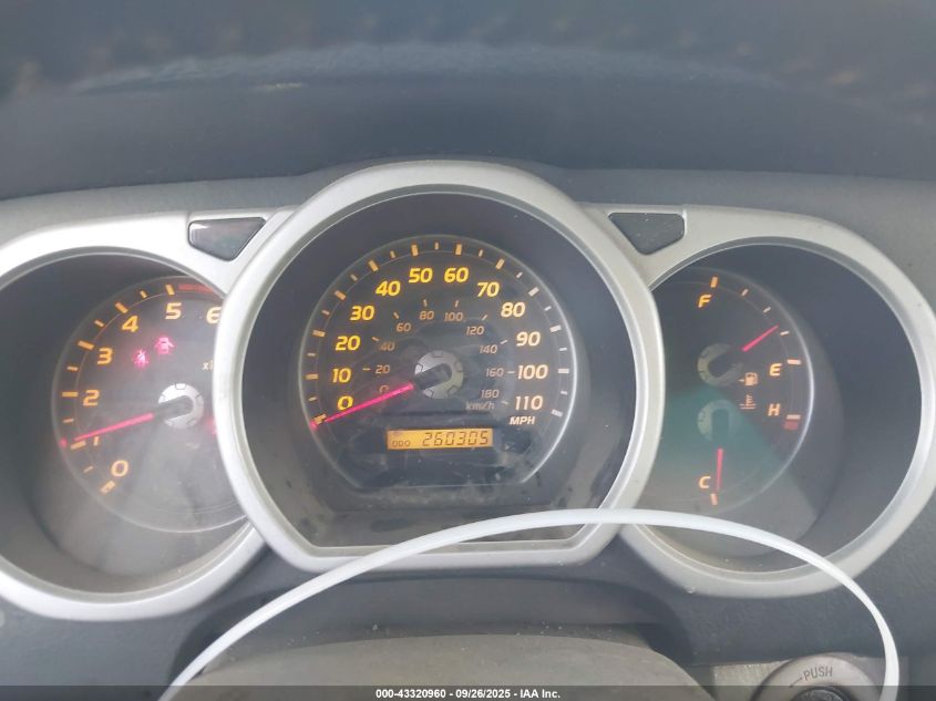 2004 Toyota 4Runner Limited V8 VIN: JTEBT17R440039671 Lot: 43320960