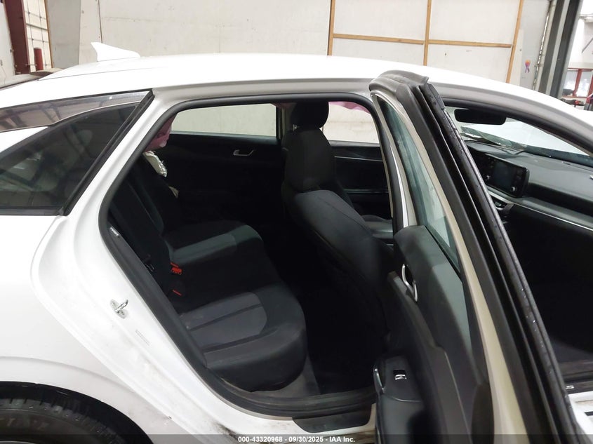 2021 KIA K5 LXS - 5XXG14J24MG023126