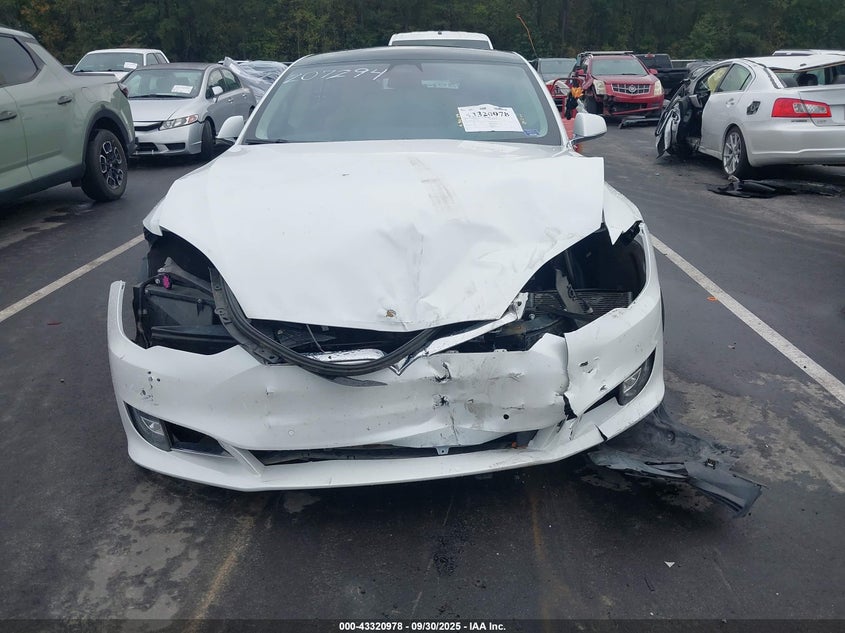 2017 Tesla Model S 60/75 VIN: 5YJSA1E16HF178893 Lot: 43320978