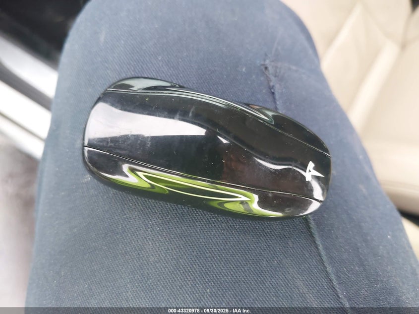 2017 Tesla Model S 60/75 VIN: 5YJSA1E16HF178893 Lot: 43320978