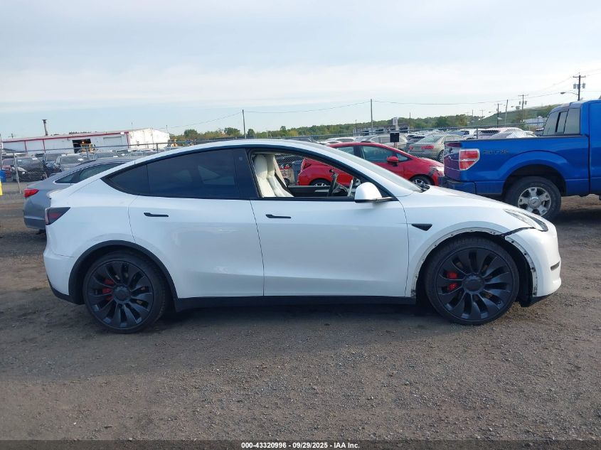 2022 Tesla Model Y Performance Dual Motor All-Wheel Drive VIN: 7SAYGDEF9NF546133 Lot: 43320996