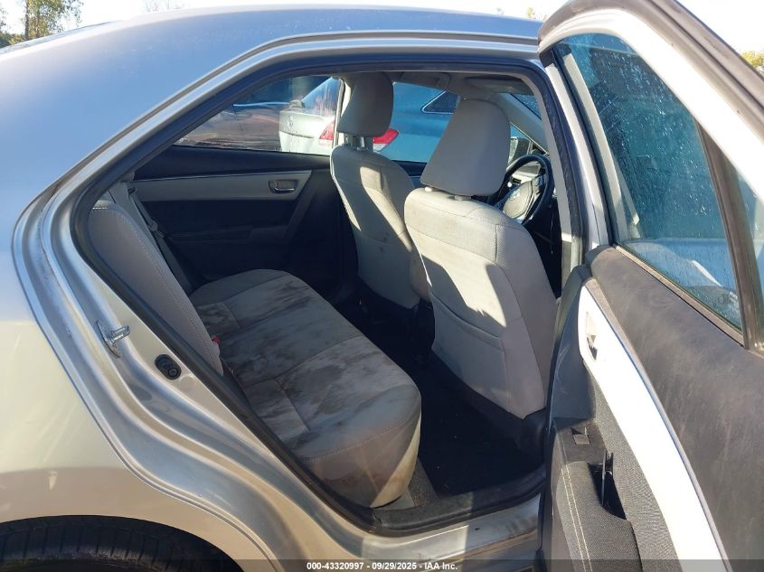 2015 Toyota Corolla Le VIN: 5YFBURHE0FP295360 Lot: 43320997