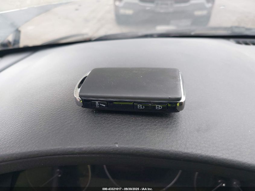 2020 Mazda Mazda3 Select Package VIN: JM1BPACLXL1170624 Lot: 43321017