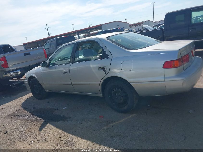 2000 Toyota Camry Ce/Le/Xle VIN: 4T1BG22K0YU004113 Lot: 43321039