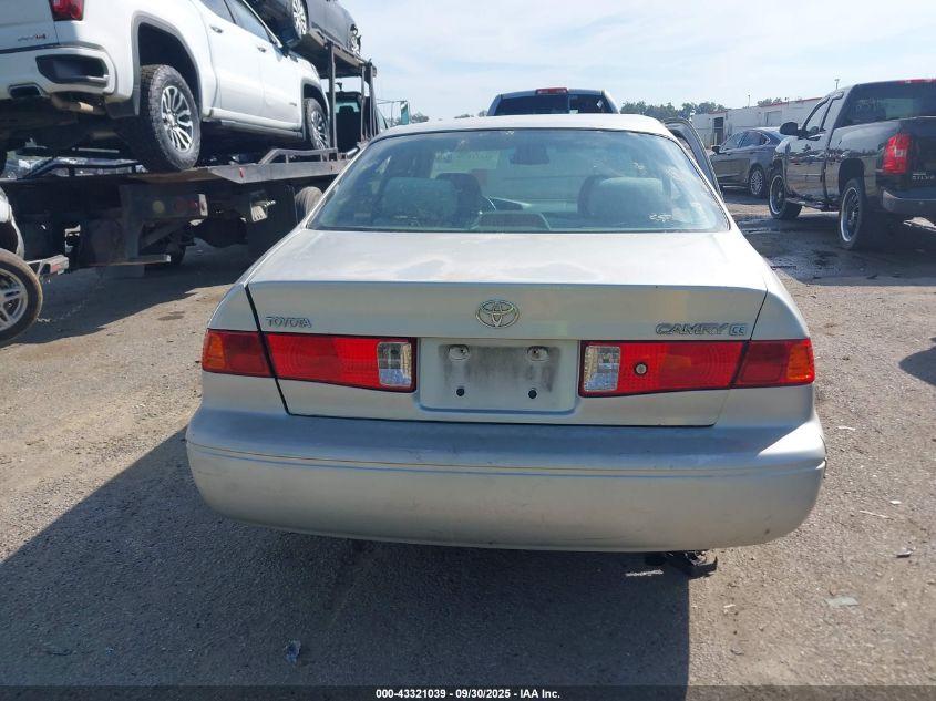 2000 Toyota Camry Ce/Le/Xle VIN: 4T1BG22K0YU004113 Lot: 43321039