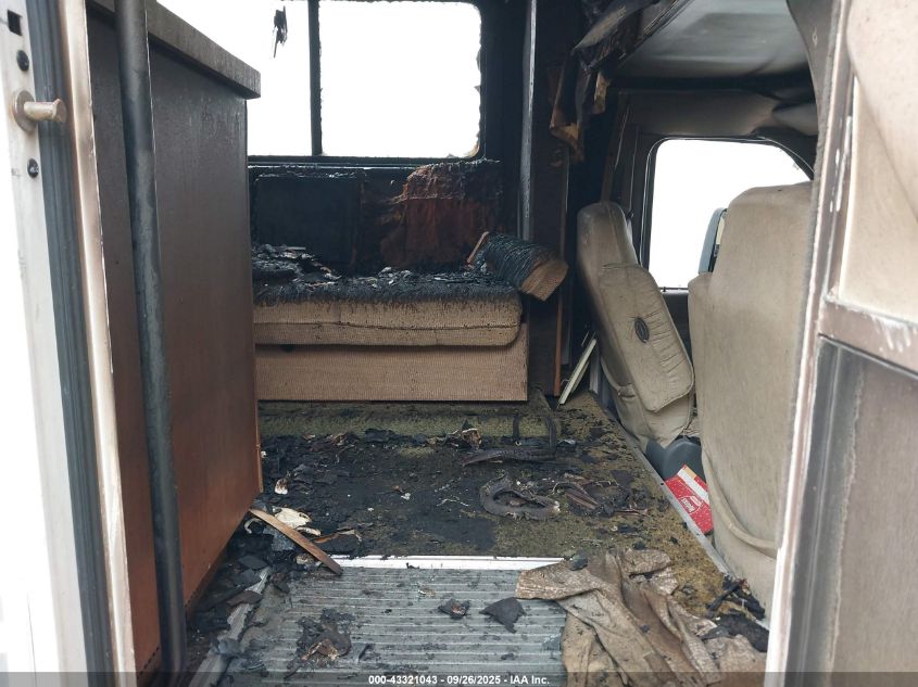 2004 Ford E-450 Cutaway Standard VIN: 1FDXE45S54HA84918 Lot: 43321043