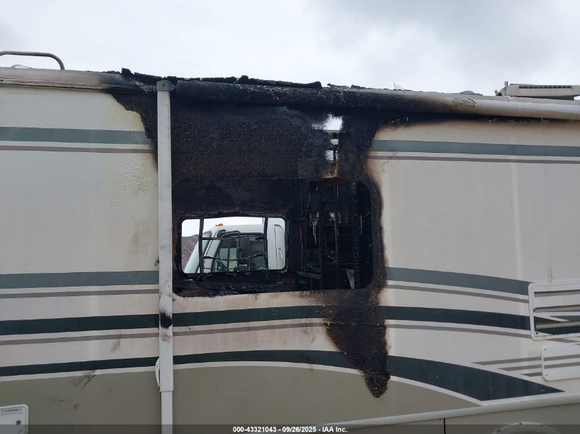 2004 Ford E-450 Cutaway Standard VIN: 1FDXE45S54HA84918 Lot: 43321043