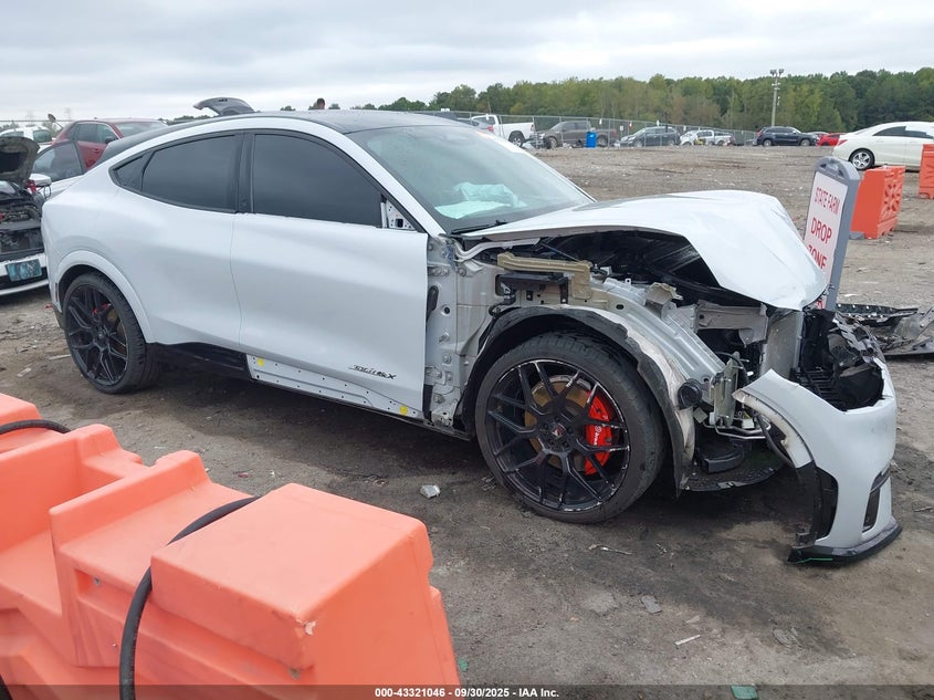 FORD MUSTANG MACH-E GT
