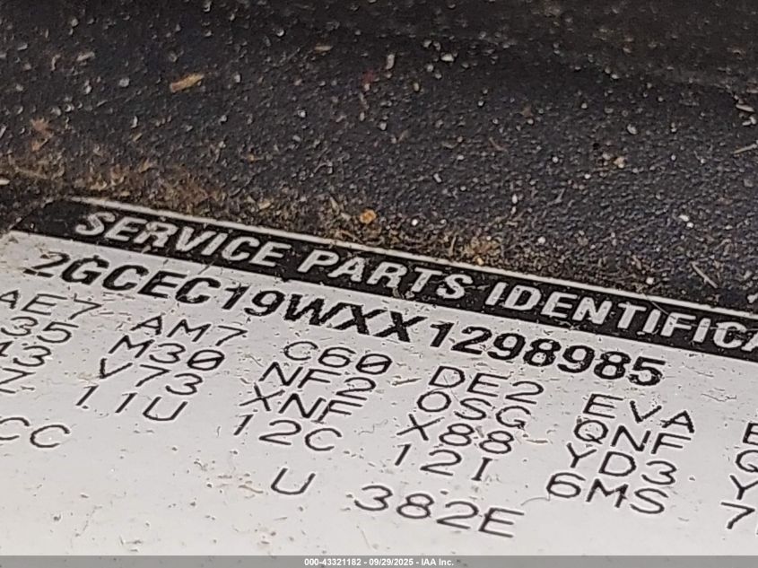 1999 Chevrolet Silverado 1500 VIN: 2GCEC19WXX1298985 Lot: 43321182