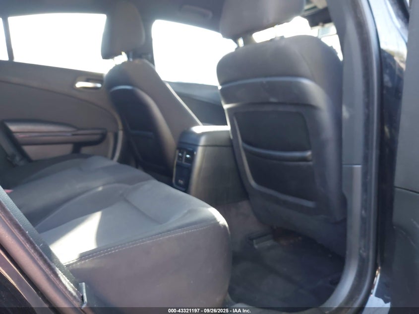 2017 DODGE CHARGER SE RWD - 2C3CDXBG0HH575960