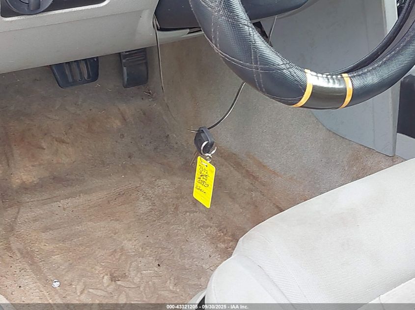 2005 Ford Mustang V6 Deluxe/V6 Premium VIN: 1ZVFT80N255128131 Lot: 43321205