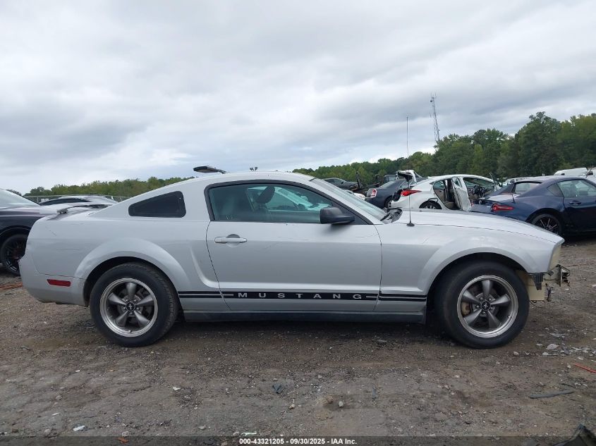 2005 Ford Mustang V6 Deluxe/V6 Premium VIN: 1ZVFT80N255128131 Lot: 43321205