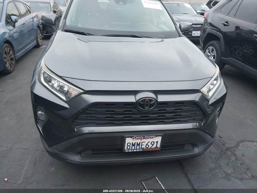 2019 TOYOTA RAV4 XLE - JTMP1RFV5KD520130