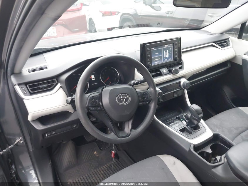 2019 TOYOTA RAV4 XLE - JTMP1RFV5KD520130