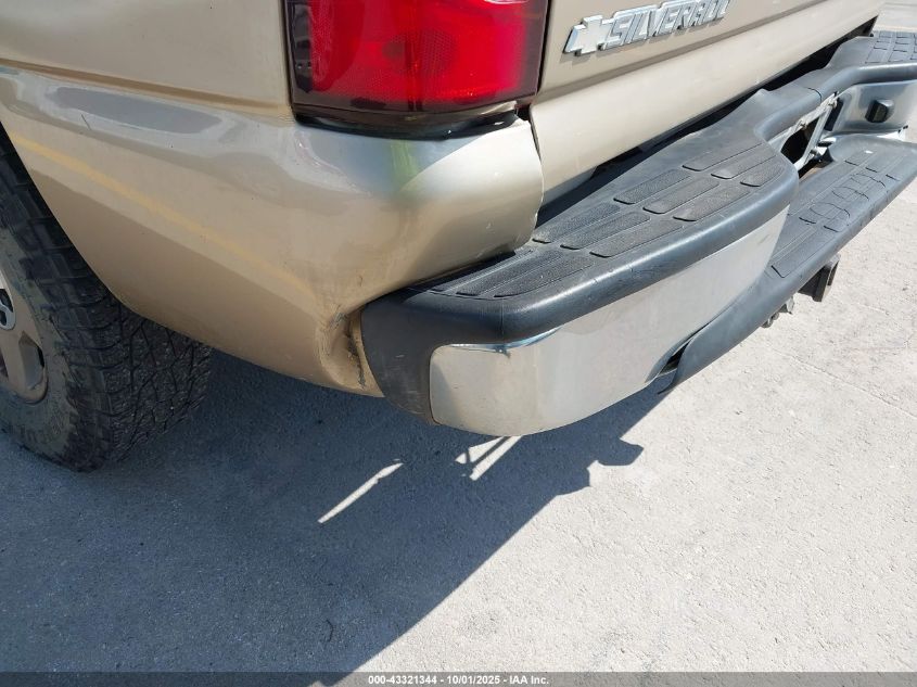 2005 Chevrolet Silverado 1500 Ls VIN: 2GCEC13T951223027 Lot: 43321344