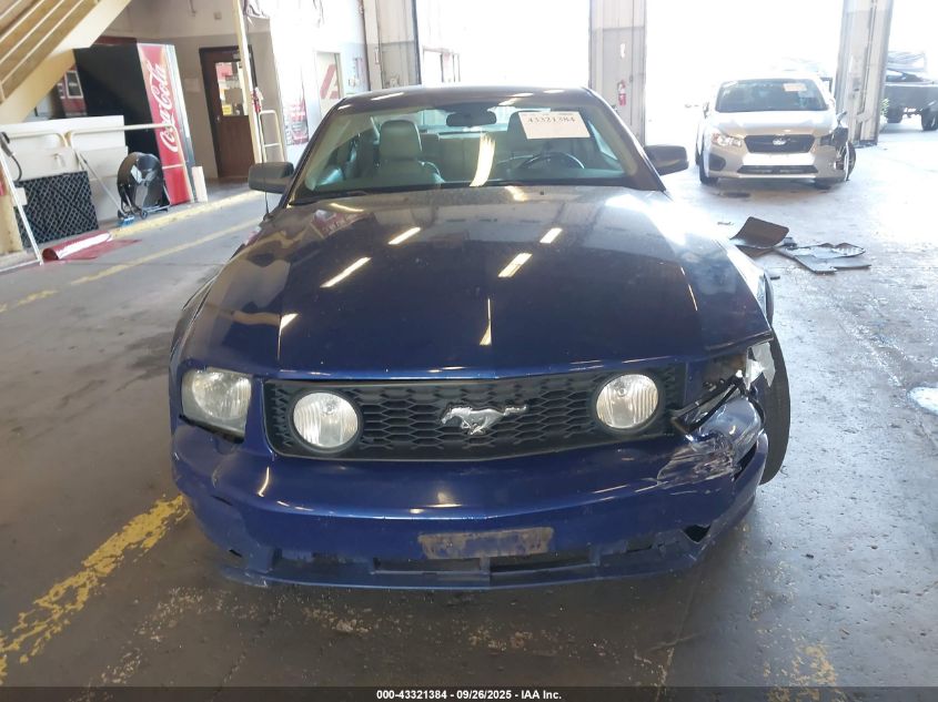 2005 Ford Mustang Gt Deluxe/Gt Premium VIN: 1ZVHT82H155226986 Lot: 43321384