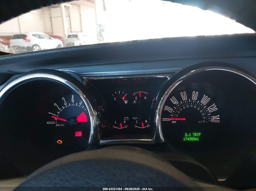 2005 Ford Mustang Gt Deluxe/Gt Premium VIN: 1ZVHT82H155226986 Lot: 43321384