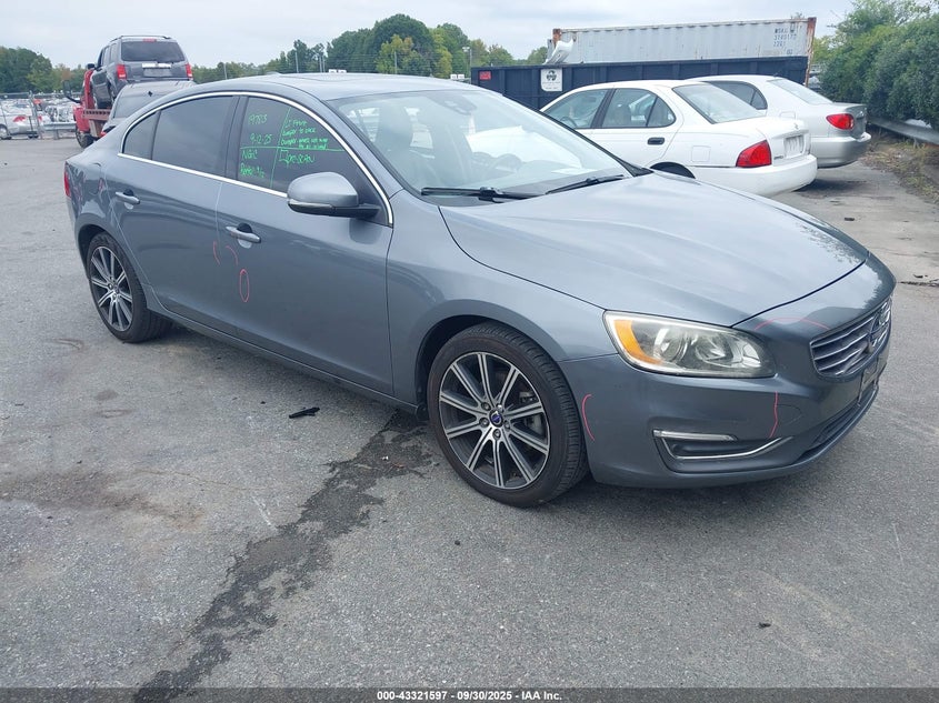 VOLVO S60 T5