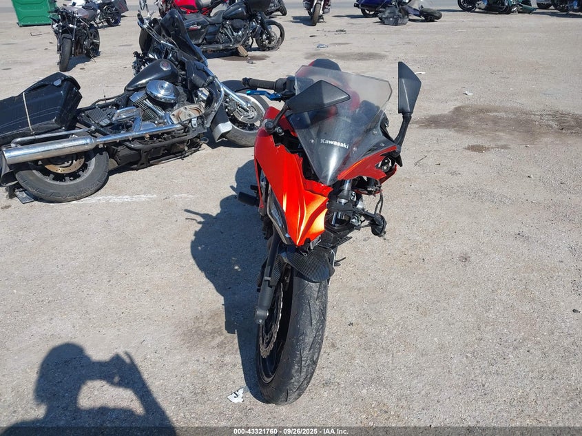 JKAEXEJ16HDA01998 2017 KAWASAKI NINJA photo no. 5