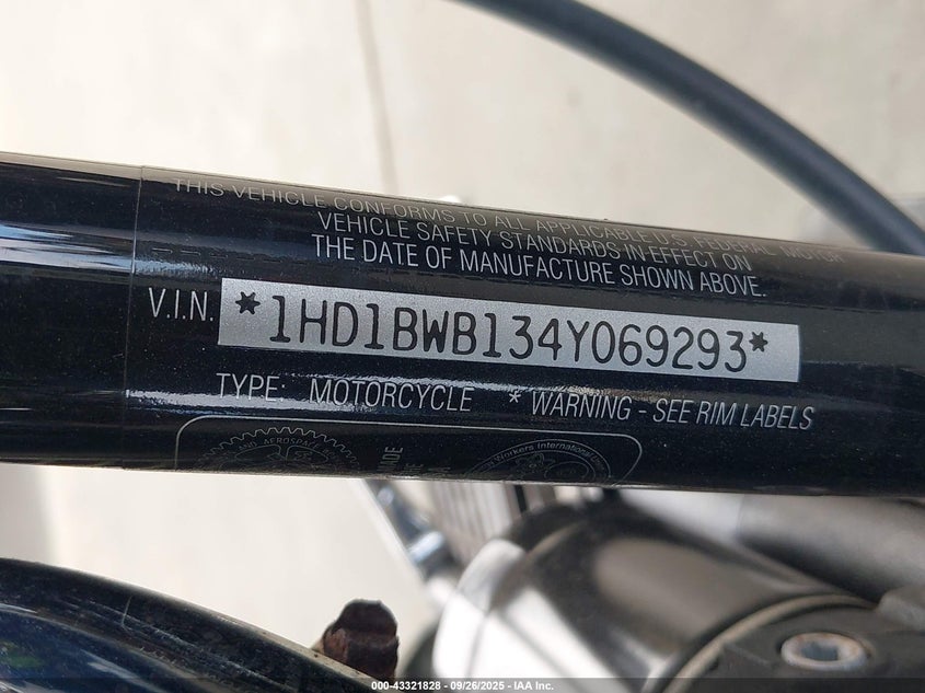 2004 Harley-Davidson Flstci VIN: 1HD1BWB134Y069293 Lot: 43321828