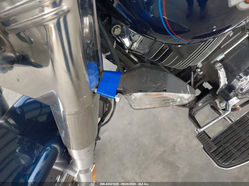 2004 Harley-Davidson Flstci VIN: 1HD1BWB134Y069293 Lot: 43321828