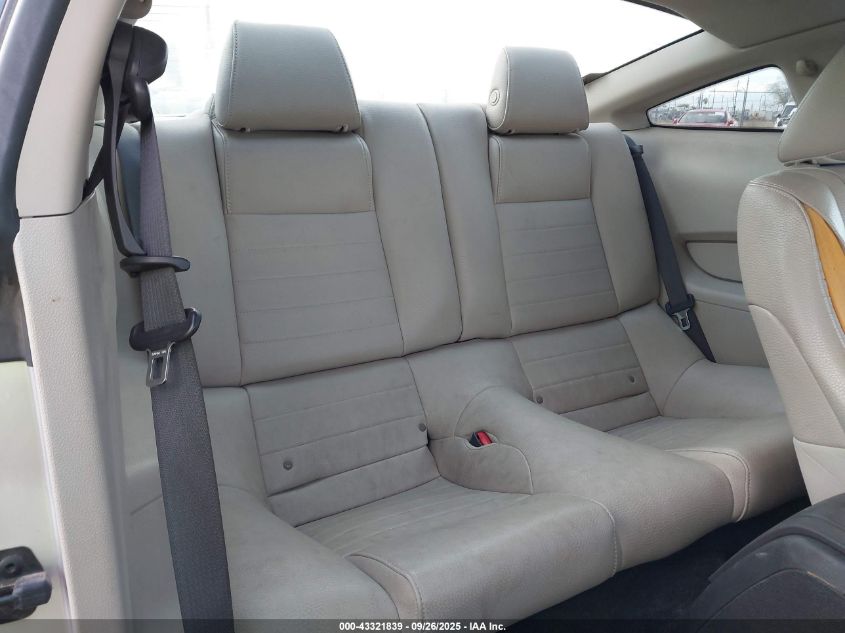 2011 Ford Mustang V6 Premium VIN: 1ZVBP8AM1B5144017 Lot: 43321839