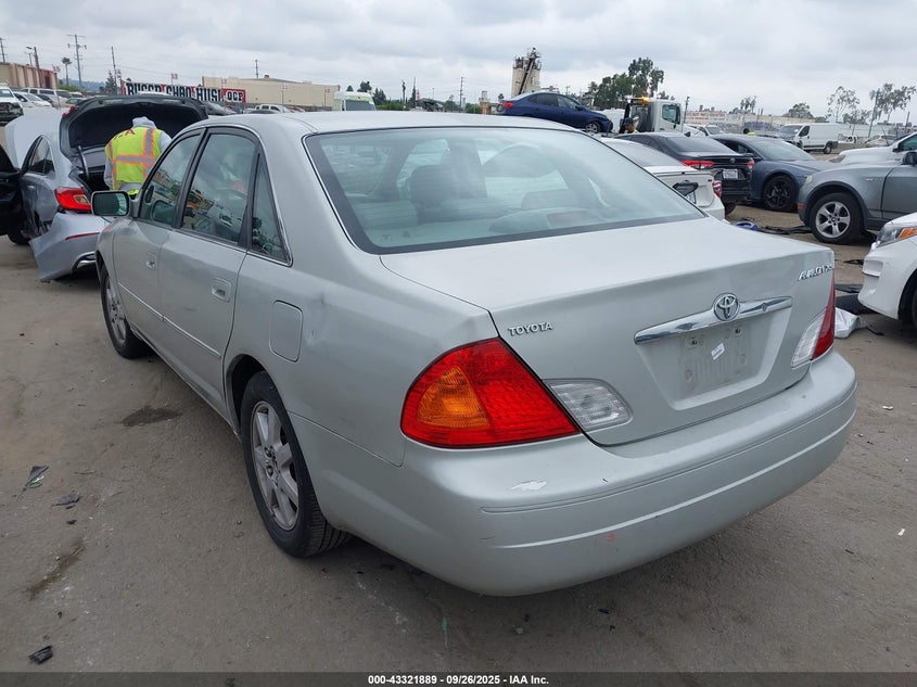 4T1BF28B82U239182 2002 TOYOTA AVALON photo no. 3