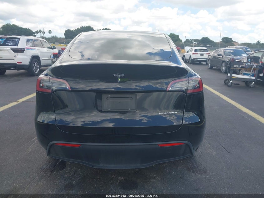 2023 Tesla Model Y Awd/Long Range Dual Motor All-Wheel Drive VIN: 7SAYGDEE4PF707773 Lot: 43321913