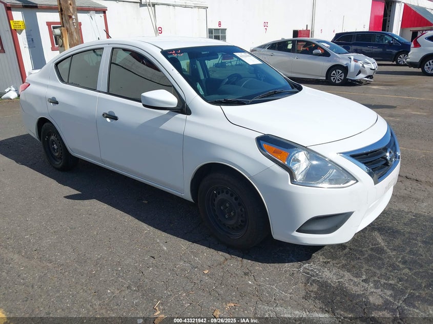 NISSAN VERSA 1.6 S+