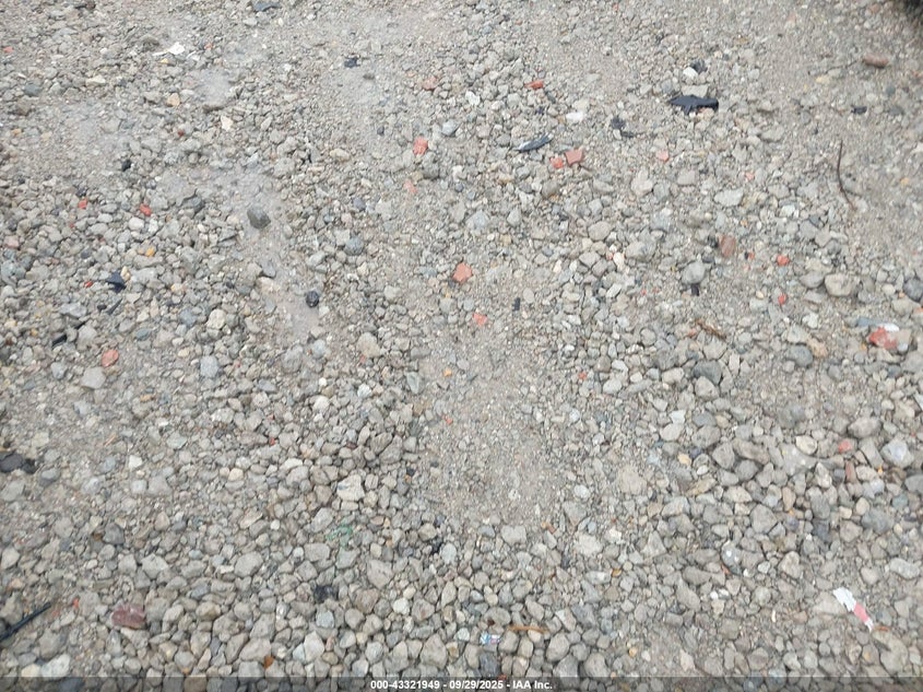 2018 CHEVROLET SILVERADO 1500 1LT - 3GCUKREC5JG637658