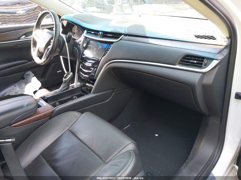 2019 Cadillac Xts 3.6 Luxury Silver Lot 111043321977 Vin 2G61M5S34K9119288